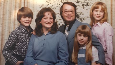 The Love family in the 1980s. Shelley is standing to the right, next to her father.