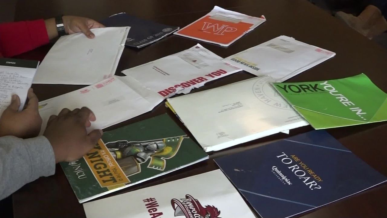 01 NJ teen college acceptance trnd