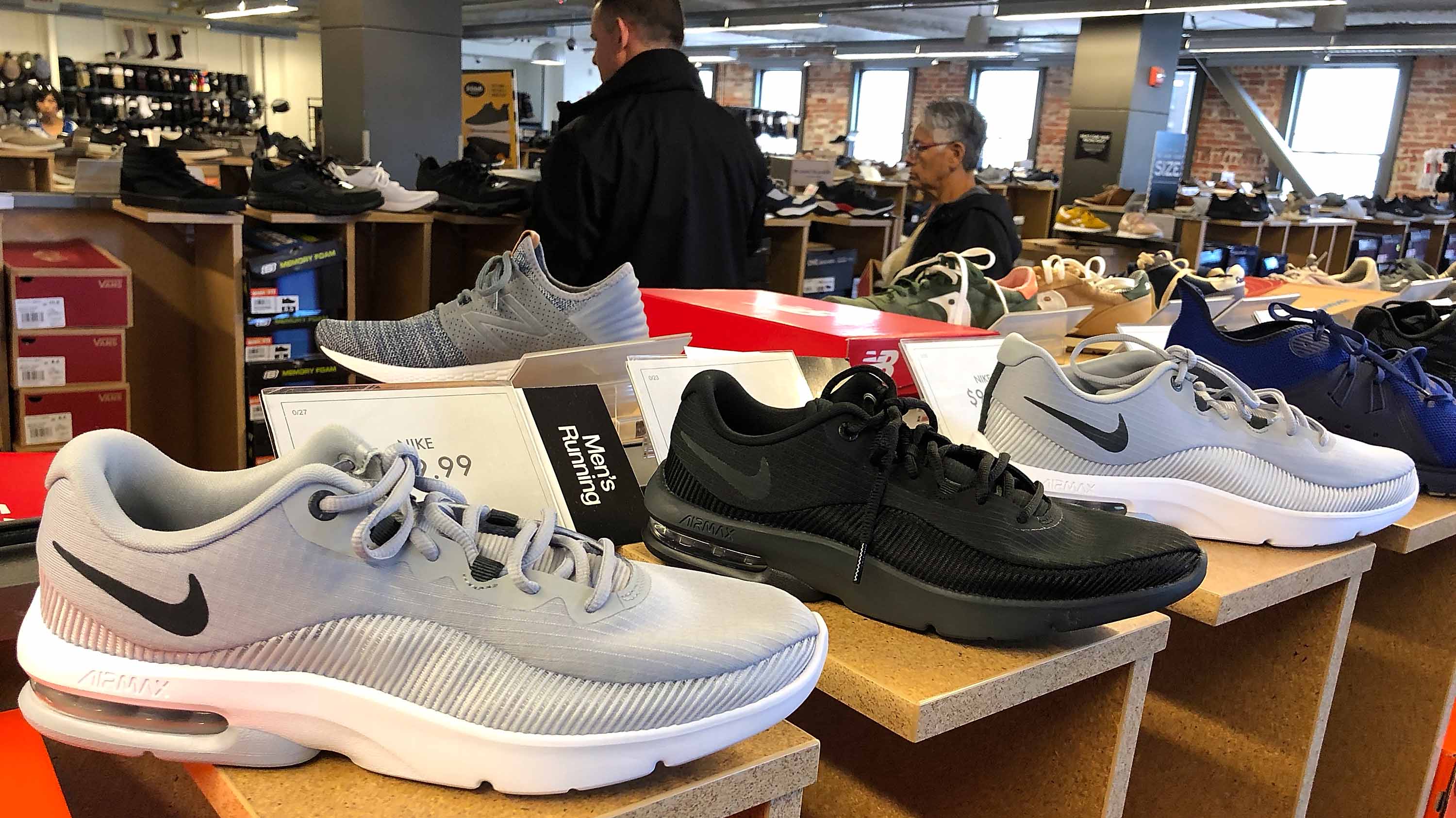 This is DSW's plan to save itself | CNN Business