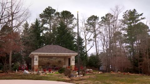 Vietnam veteran Richard Oulton has been trying to get permission for a flagpole at his home since 1999.
