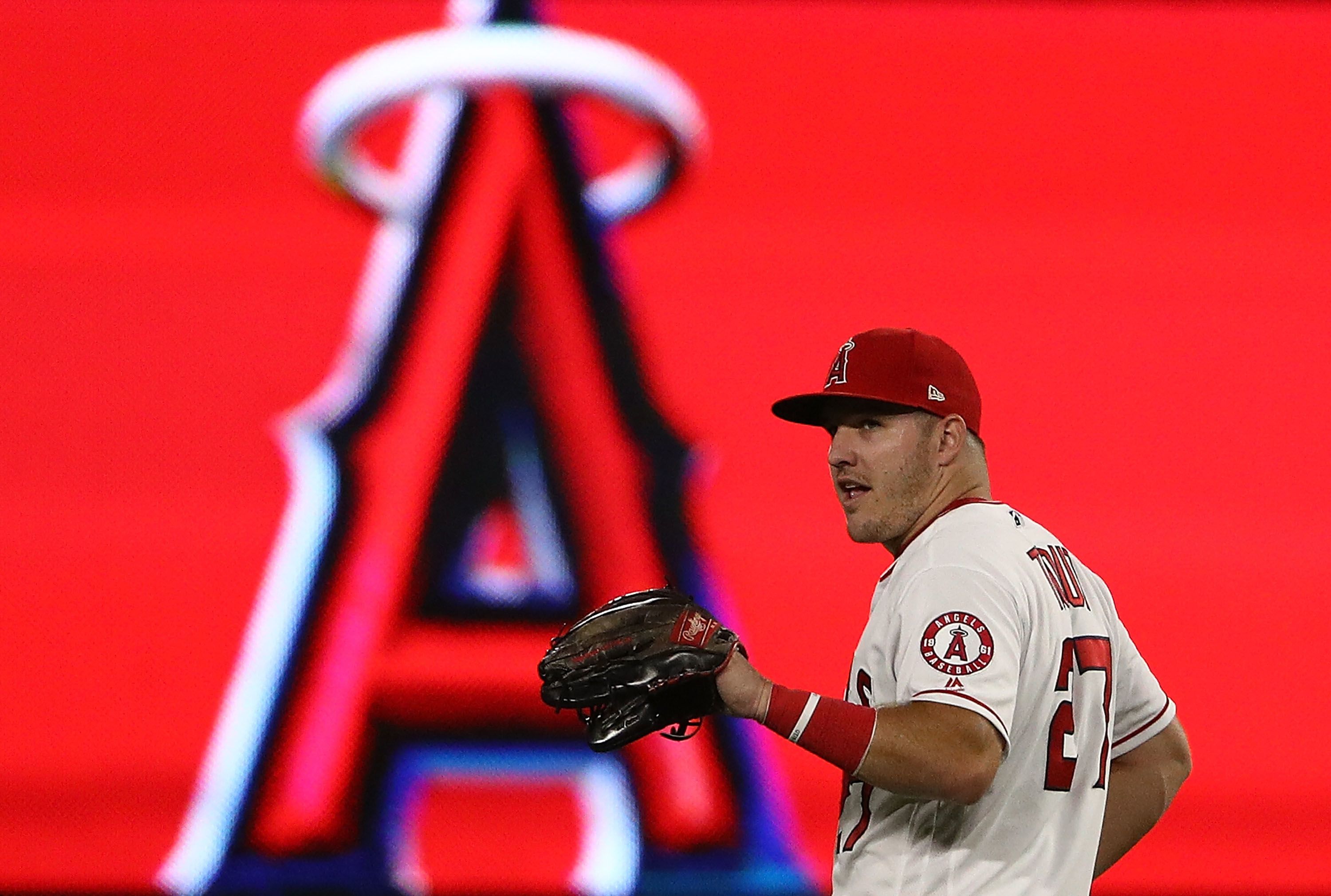 Los Angeles Angels - OFFICIAL: Mike Trout agrees to terms on a 12-year  contract.