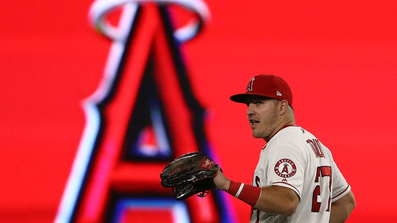 Mike Trout Shares First Look at Private Golf Course Designed With
