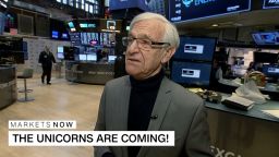 Venture capitalist & early big tech investor Alan Patricof tells CNN's Christine Romans why it's an exciting time for tech IPOs, and how to navigate buying shares in Lyft, Uber and others.