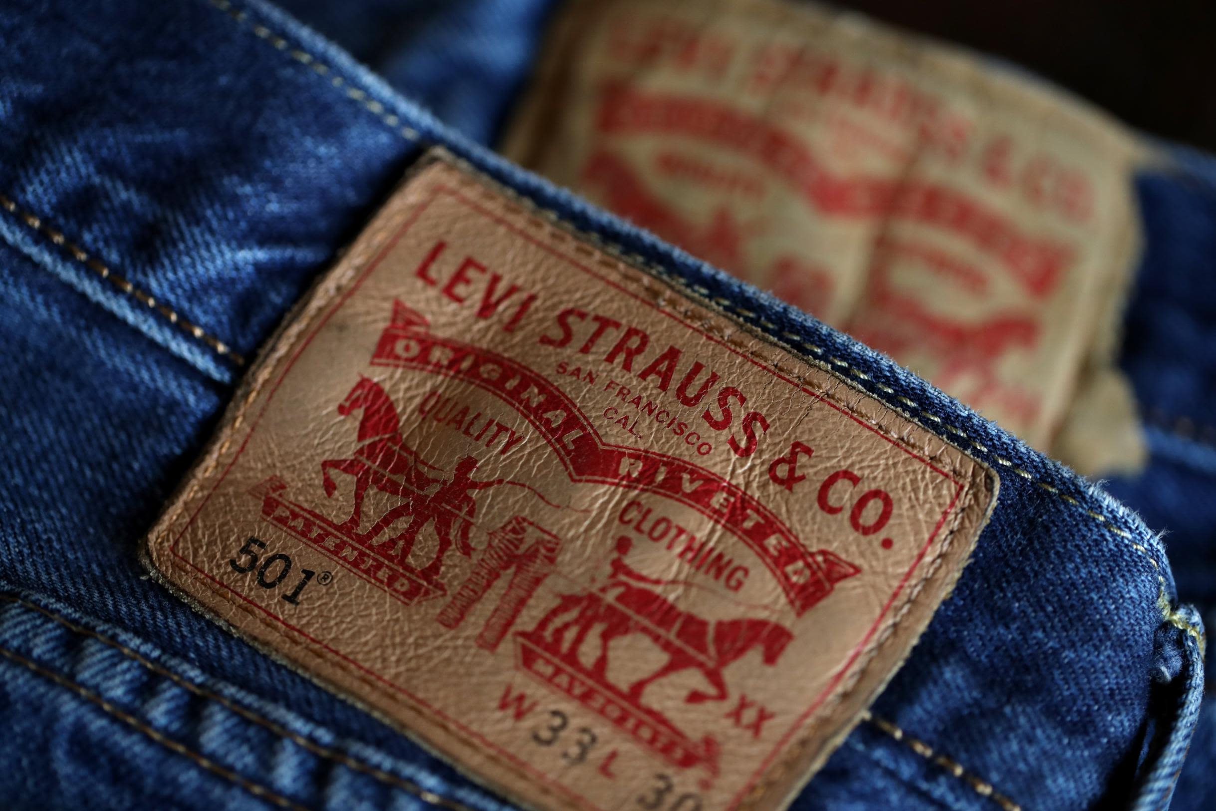 grådig Efterligning tilgive Levi's CEO: Don't put your jeans in the freezer | CNN Business
