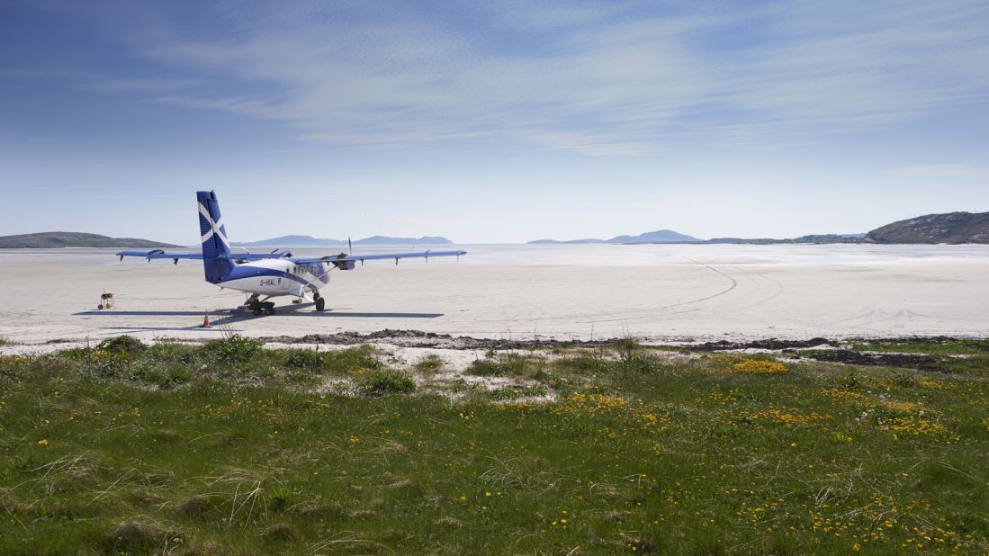 <strong>5. Barra Airport, Scotland: </strong>The view on the approach to Scotland's Barra Airport, which offers stunning coastal views, was in second place in 2019. 