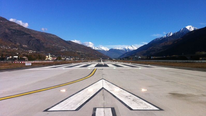 <strong>10. Aosta Valley Airport, Italy: </strong>The approach to this Italian airport won special praise on PrivateFly's top 10 global scenic airports list thanks to the "majestic mountains in Europe" that can be viewed while landing.