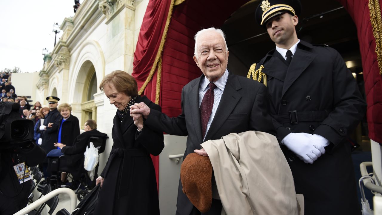 WASHINGTON, DC - JANUARY 20: Former US President Jimmy Carter and First Lady Rosalynn Carter arrive for the Presidential Inauguration of Donald Trump at the US Capitol on January 20, 2017 in Washington, DC. Donald J. Trump will become the 45th president of the United States today.  (Photo by Saul Loeb - Pool/Getty Images)