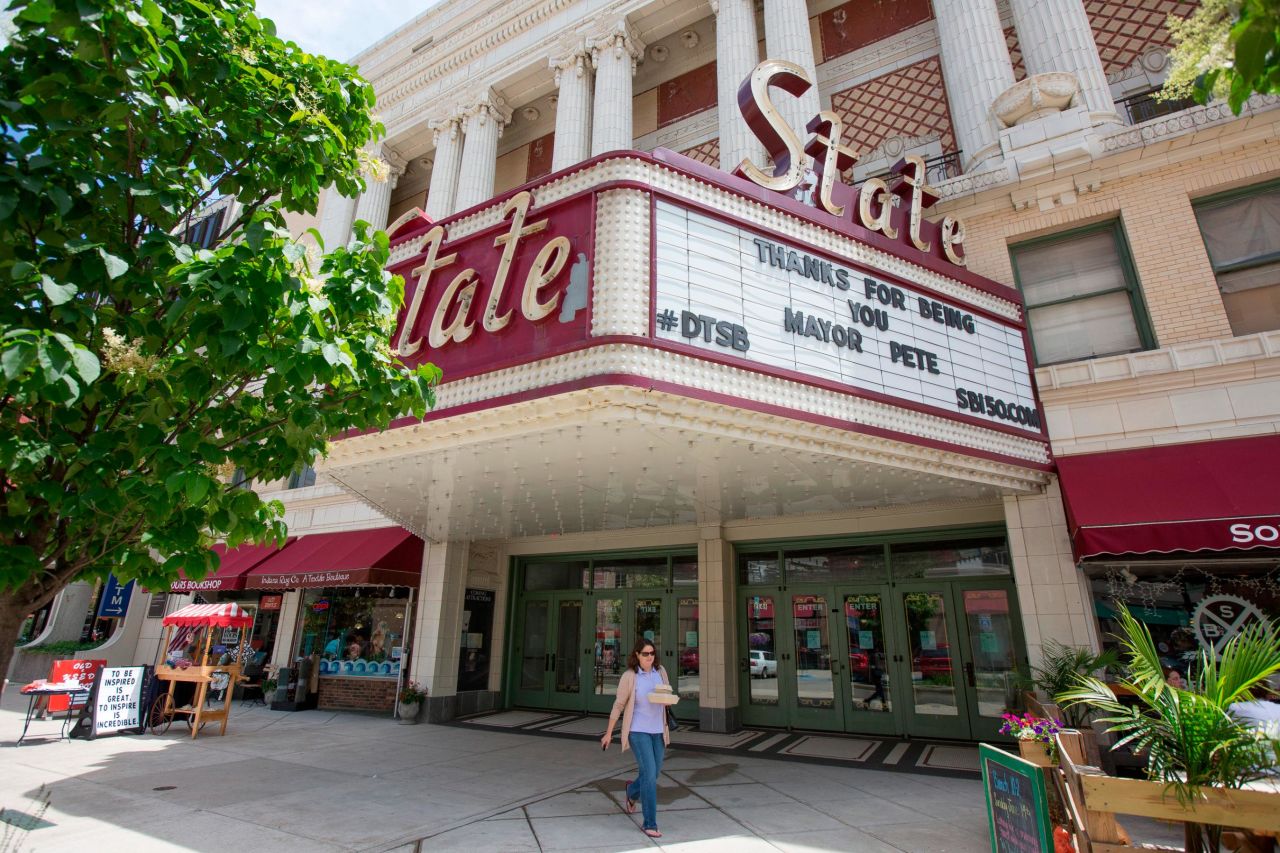 The State Theater in downtown South Bend shows its support for "Mayor Pete" after Buttigieg <a href="https://www.southbendtribune.com/news/local/south-bend-mayor-why-coming-out-matters/article_4dce0d12-1415-11e5-83c0-739eebd623ee.html" target="_blank" target="_blank">came out</a> as gay in June 2015.