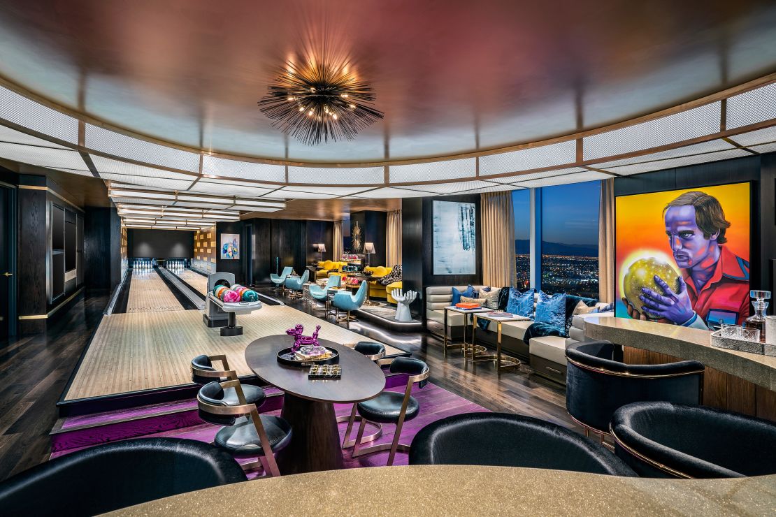 The Kingpin Suite features two bowling lanes, a four-person bunk-bed and a price tag of $15,000 per night.
