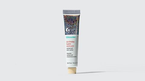 <strong>An all-purpose skin and lip balm that smells and tastes like birthday cake</strong> Glossier Birthday Balm Dotcom ($12; <a href="http://bit.ly/2IBYgMY" target="_blank" target="_blank">glossier.com</a>)