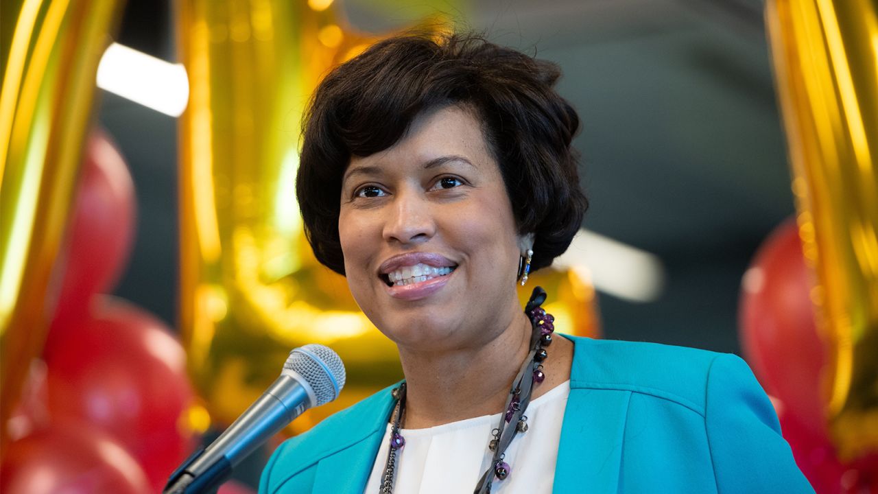 12 black women mayors large cities _ Muriel Bowser