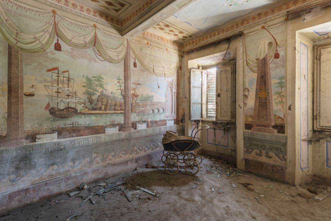 The photographer says, while he wants other people to see and appreciate the frescoes, he'll never reveal their location.