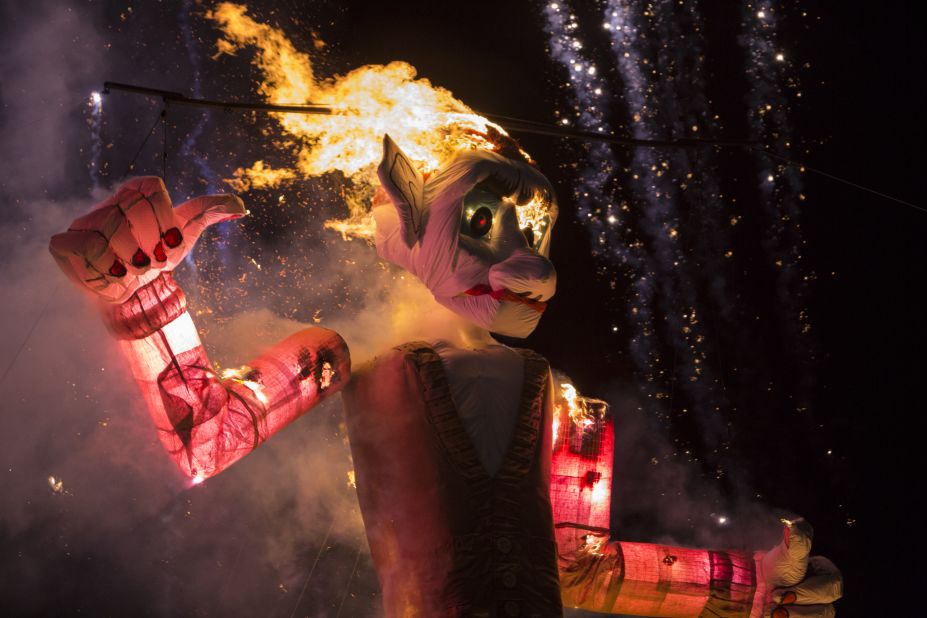 <strong>Zozobra burns:</strong> "Old Man Gloom" is a 50-foot puppet stuffed with scraps of paper bearing the public's woes. It is set on fire each year on the Friday before Labor Day.