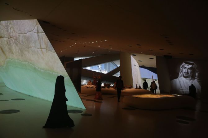 <strong>11 galleries:</strong> The museum is made up of 11 galleries and it's a 1.5-kilometer journey through three "chapters" of Qatari history.