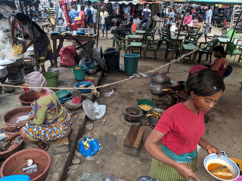 <strong>Morning rush: </strong>Breakfast in Abidjan typically takes place in the streets, and it's a delicious part of any visit to Côte d'Ivoire.