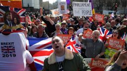 21 brexit 0329 demonstrators