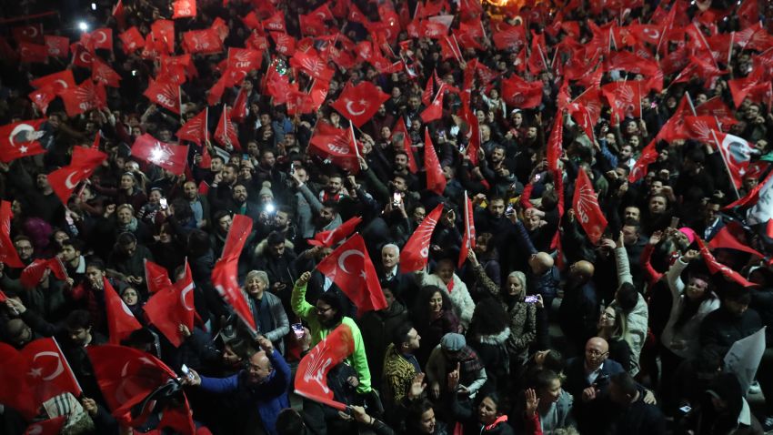 Supporters of opposition Republican People's Party (CHP) celebrate after early results for Ankara mayor in local election in Ankara, on March 31, 2019. - Turkey's President said on March 31 his ruling AKP would "correct its shortcomings" after the party appeared set to lose power in the capital Ankara and faced a dead heat over Istanbul in local elections. (Photo by Adem ALTAN / AFP)        (Photo credit should read ADEM ALTAN/AFP/Getty Images)