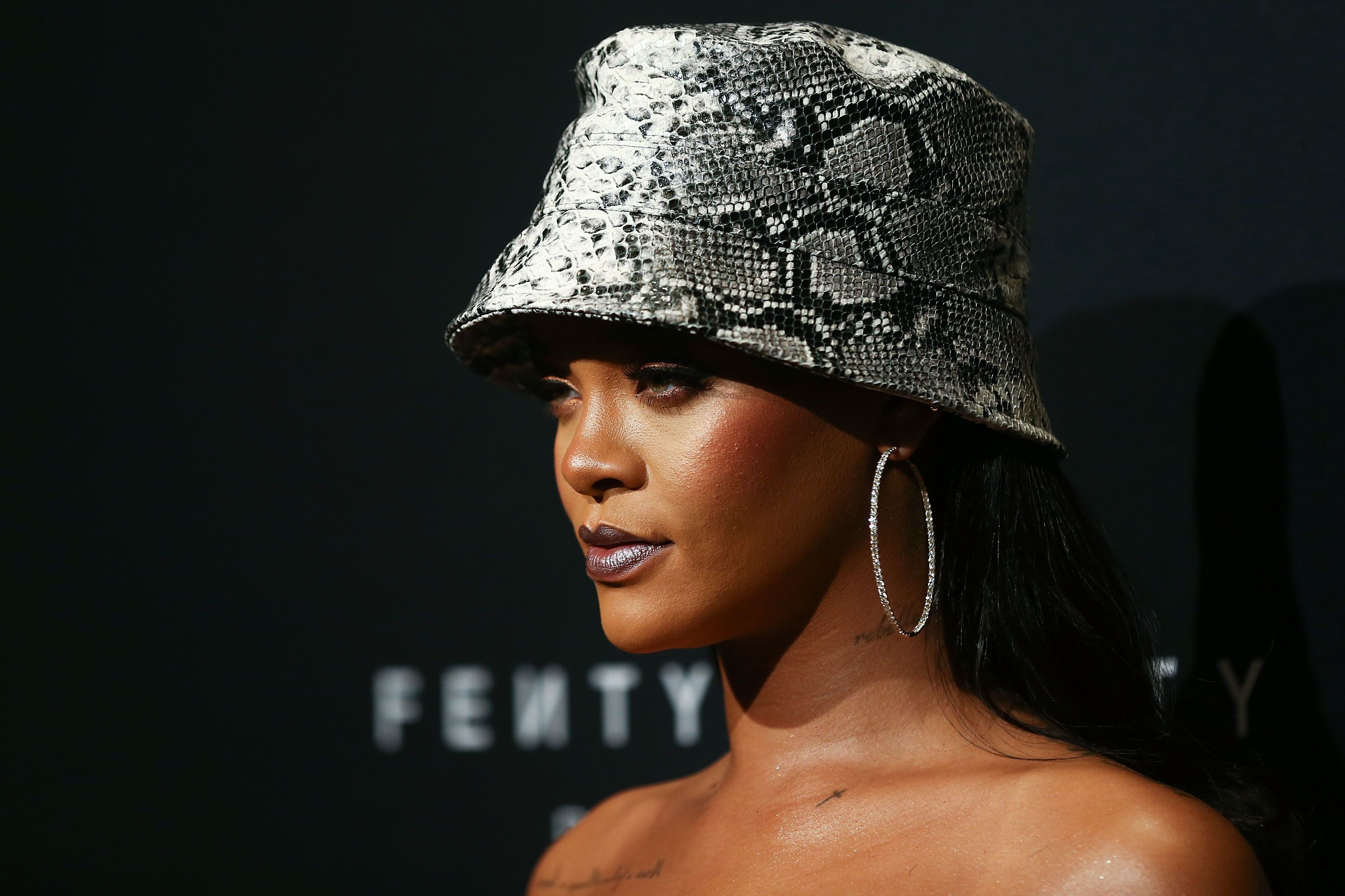 Rihanna's Fenty Beauty pulls 'Geisha Chic' highlighter amid backlash