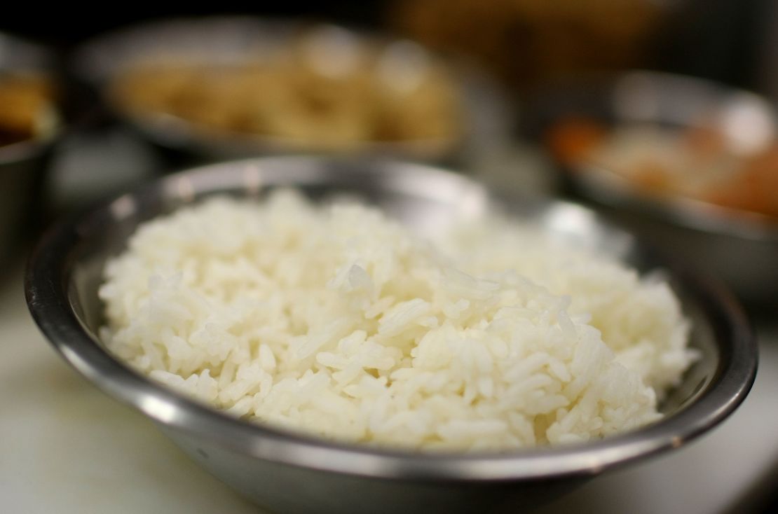 Rice uses 1,670 liters of water, eight full bathtubs, per kilogram.