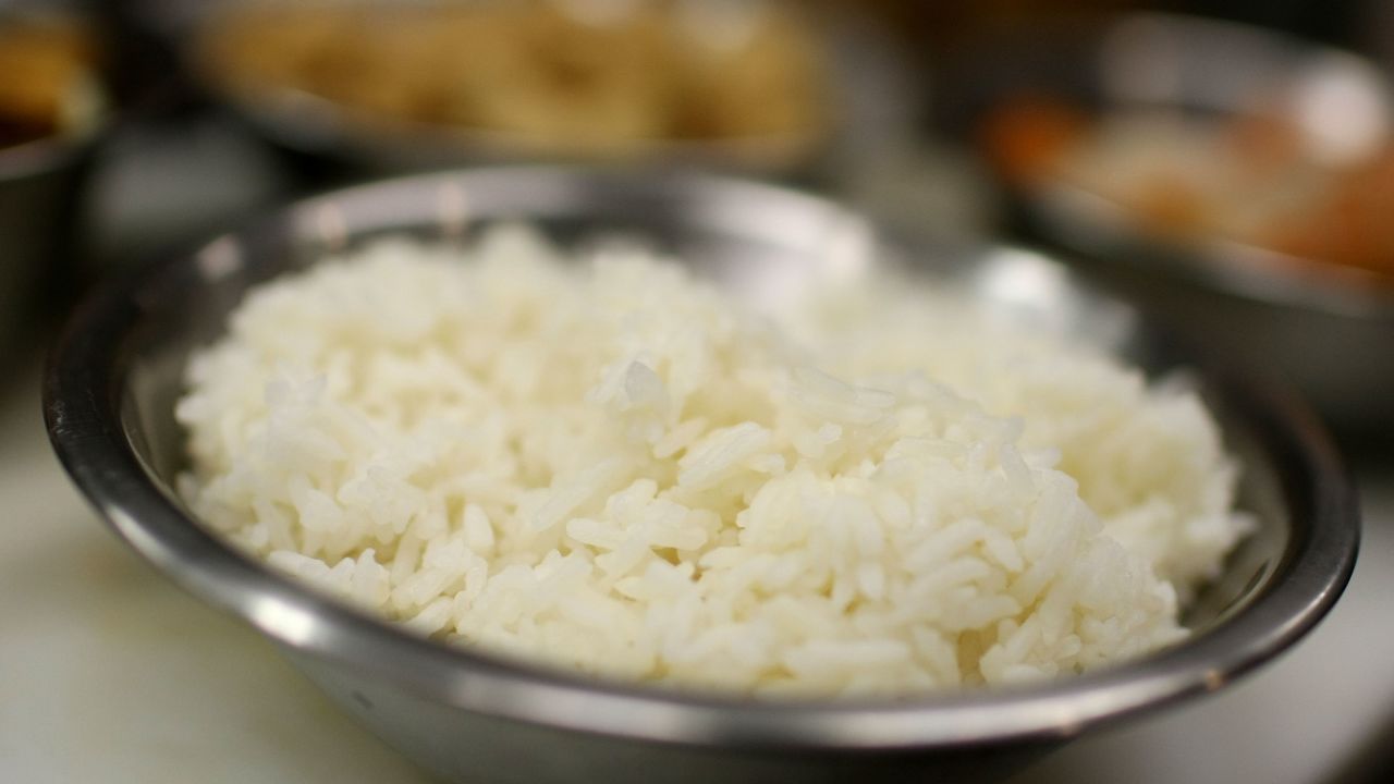 Rice uses 1,670 liters of water, eight full bathtubs, per kilogram.