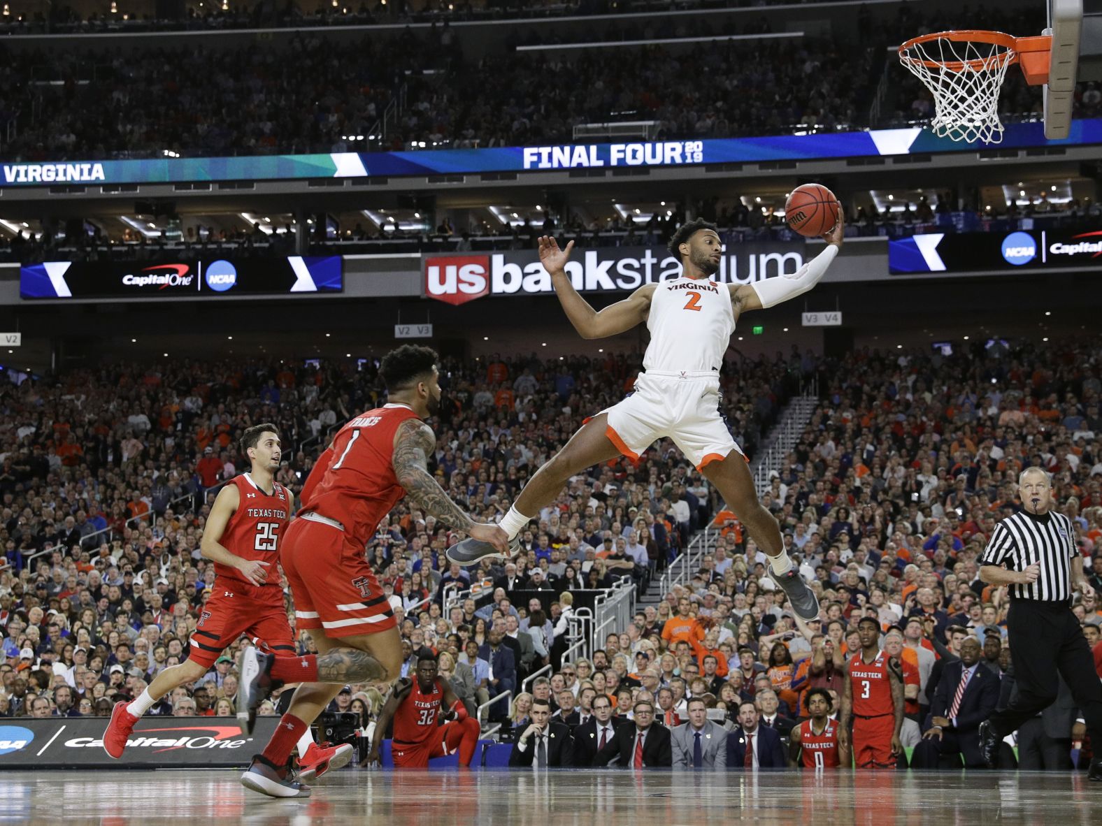 Key grabs a rebound in the first half.