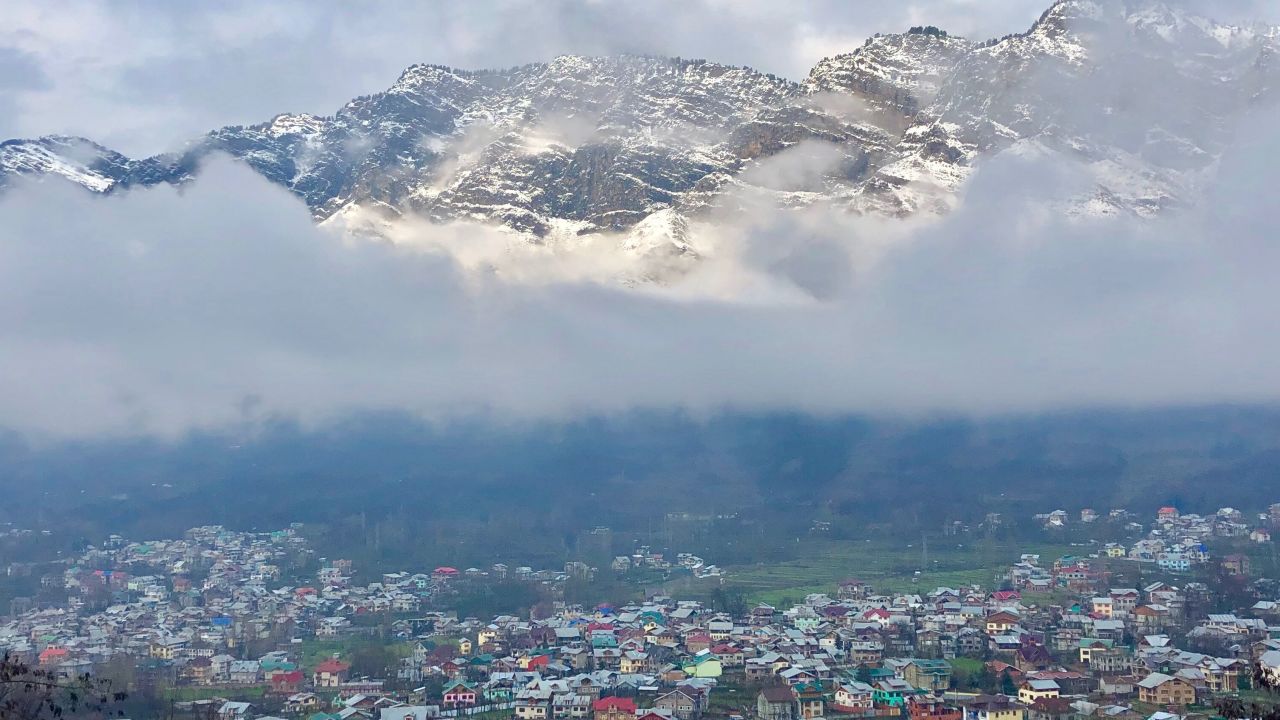 The town of Uri in Indian controlled Kashmir, close to the Line of Control (LoC), the de facto border that divides this disputed region between India and Pakistan.