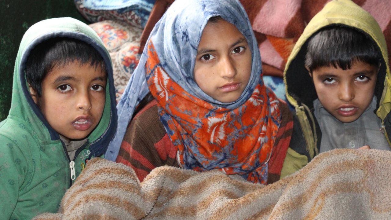 Babur Ali's children now live in temporary housing near Srinagar. 