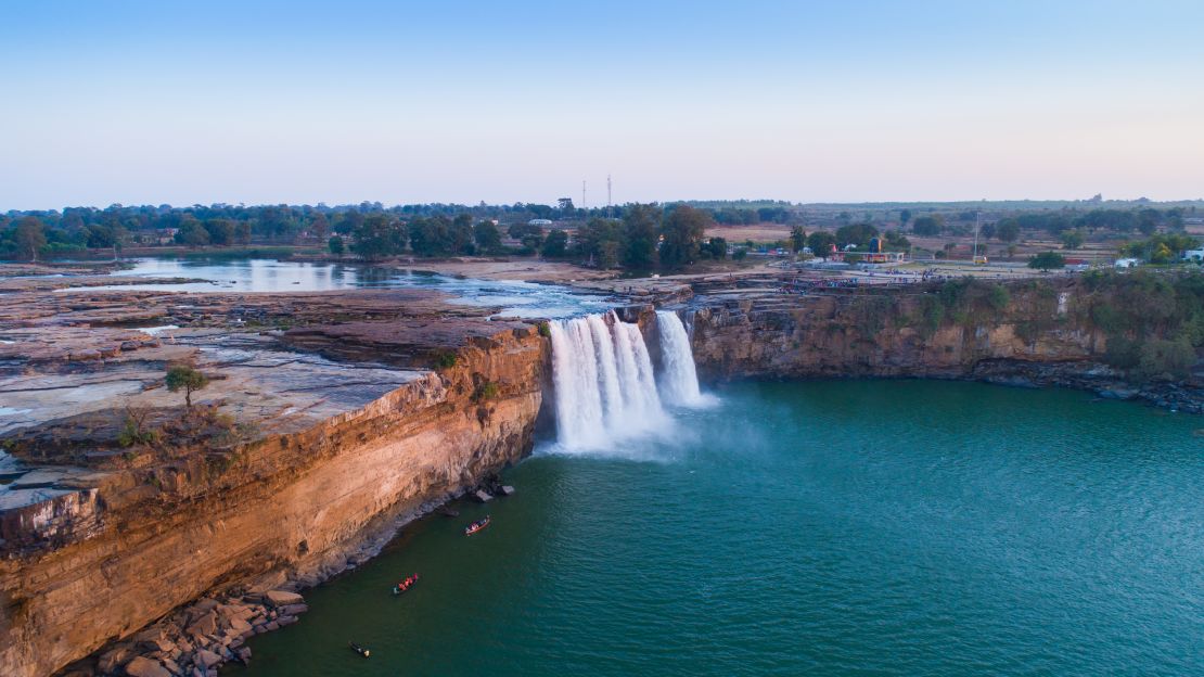 Chitrakot is India's widest waterfall. 