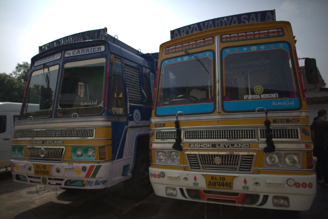 Buses in Kerala, India, that travel to Arya Vaidya Sala, one of the oldest Ayurvedic institutions.