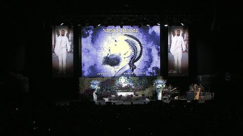 Thousands of fans attended the service, which featured performances from Anthony Hamilton and Jhene Aiko.
