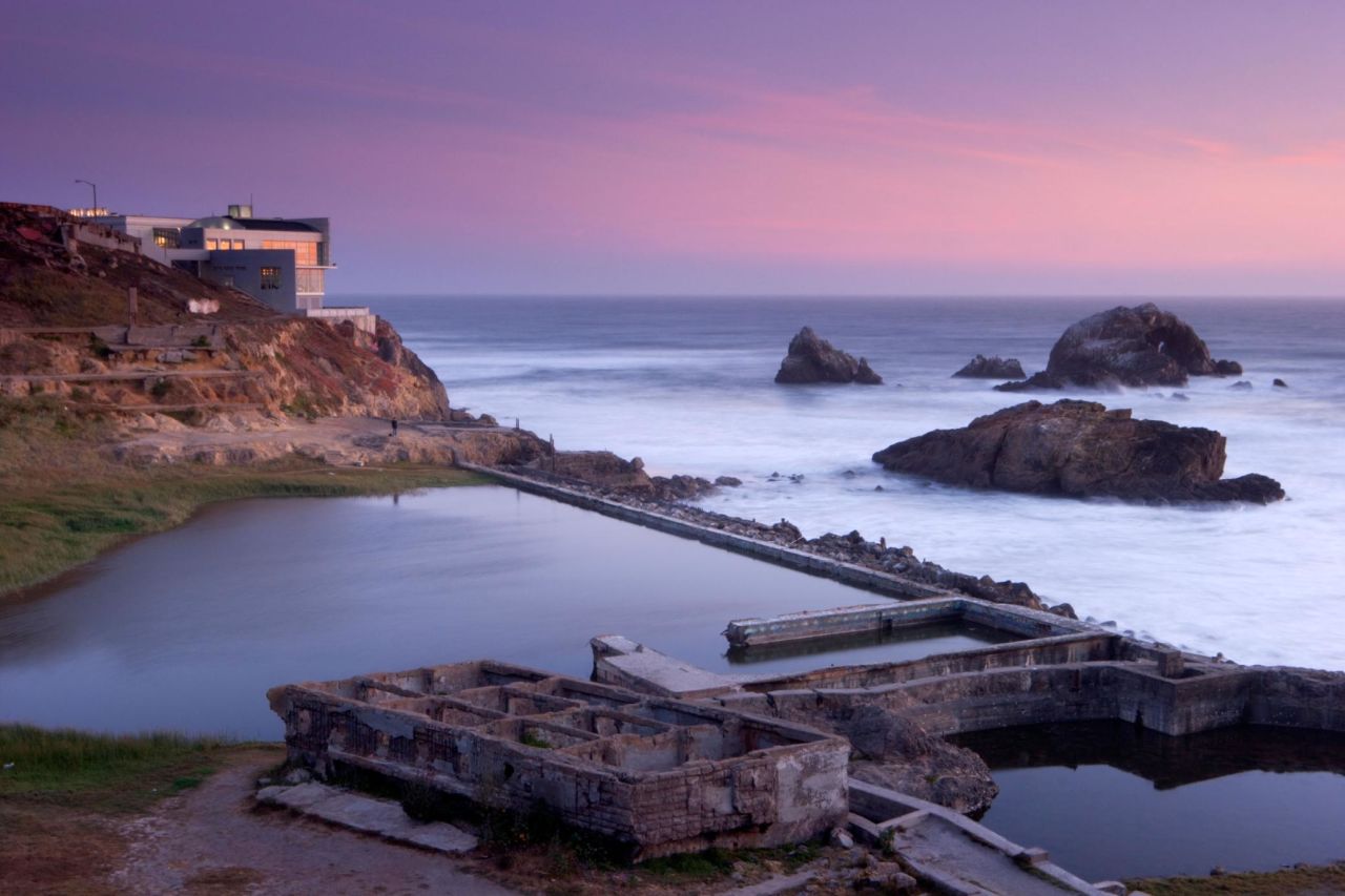 <strong>September in San Francisco: </strong>Cliff House and the remains of the Sutro Baths provide stunning views of the Pacific Ocean.