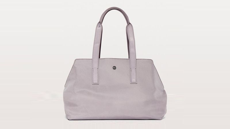 lululemon  Sail through a work day a workout and a night on the town  with this minimalist bag A heatproof pocket makes storing hot hair  appliances a nonissue so you can