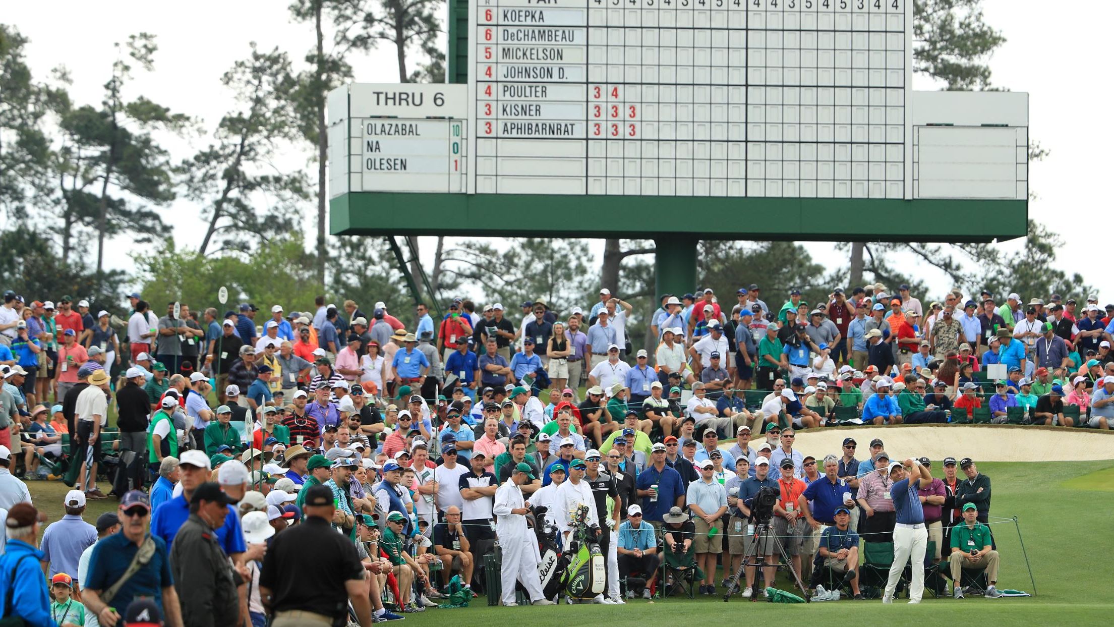 Italy's Francesco Molinari, the British Open champion, set the early pace and pushed the lead to seven under.