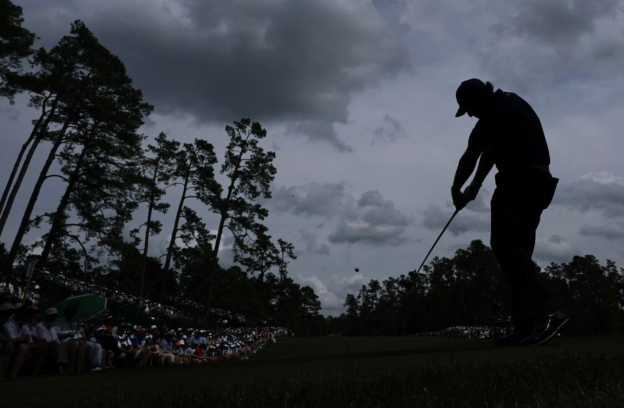 Left-hander Mickelson could become the oldest Masters champion -- he is only three shots off the lead. 