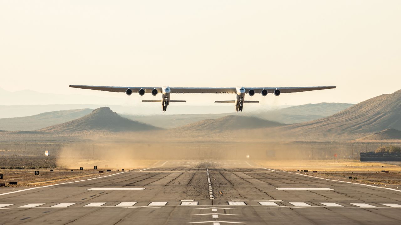 The world's biggest plane's wingspan measures longer than a football field. 