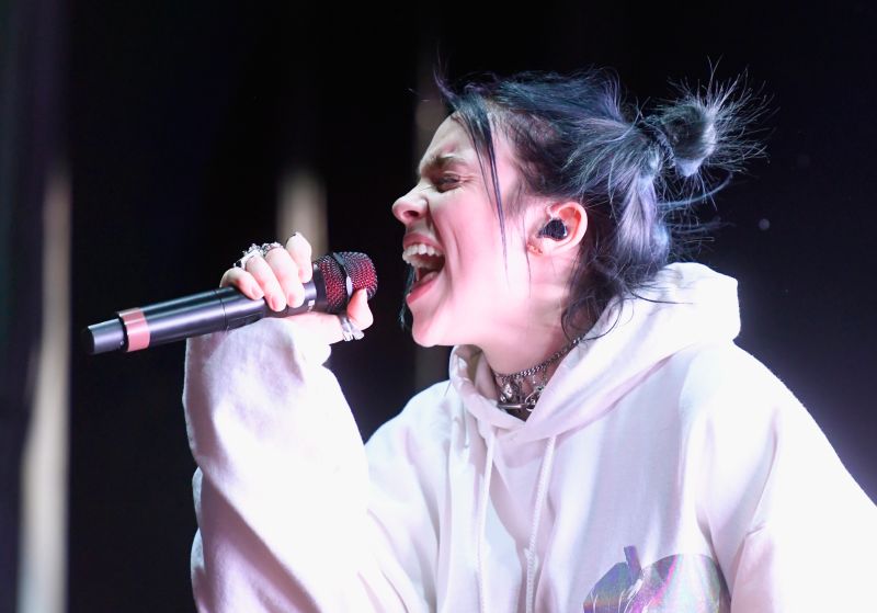 Coachella s second weekend featured sets from Billie Eilish Harry Styles Carly Rae Jepsen CNN