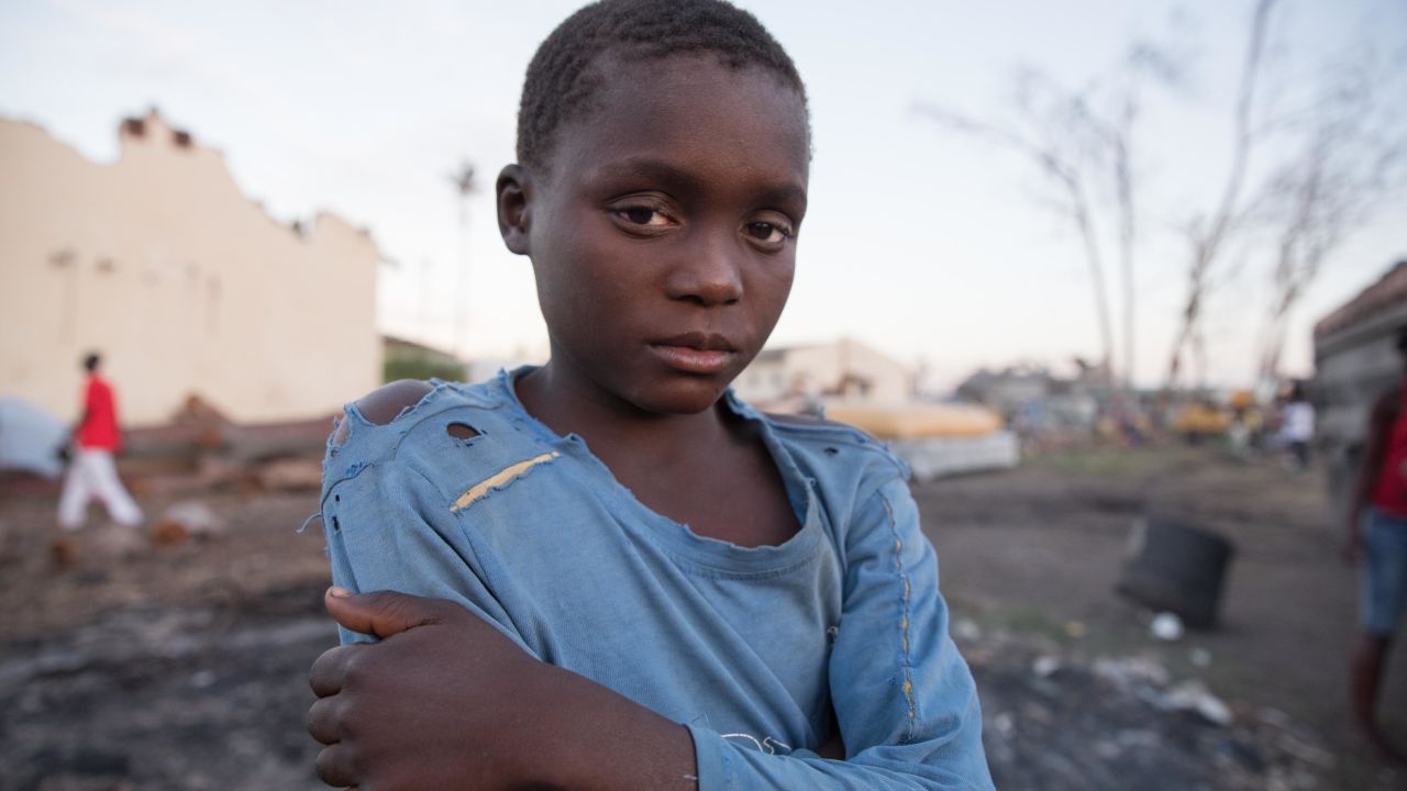 Ten-year-old Faizal drew his home before and after Cyclone Idai hit his community.