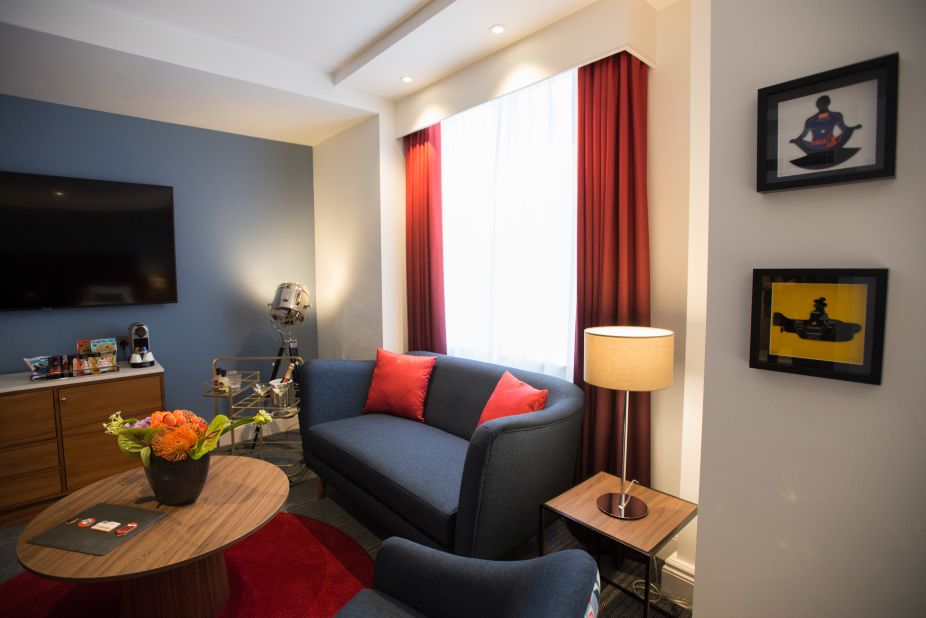 <strong>Suite:</strong> Rock Royalty suites have their own lounge area. 