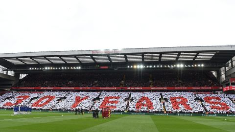 Liverpool and Chelsea observed a minute's silence for the 30th Anniversary of the the Hillsborough football stadium disaster on Sunday. 