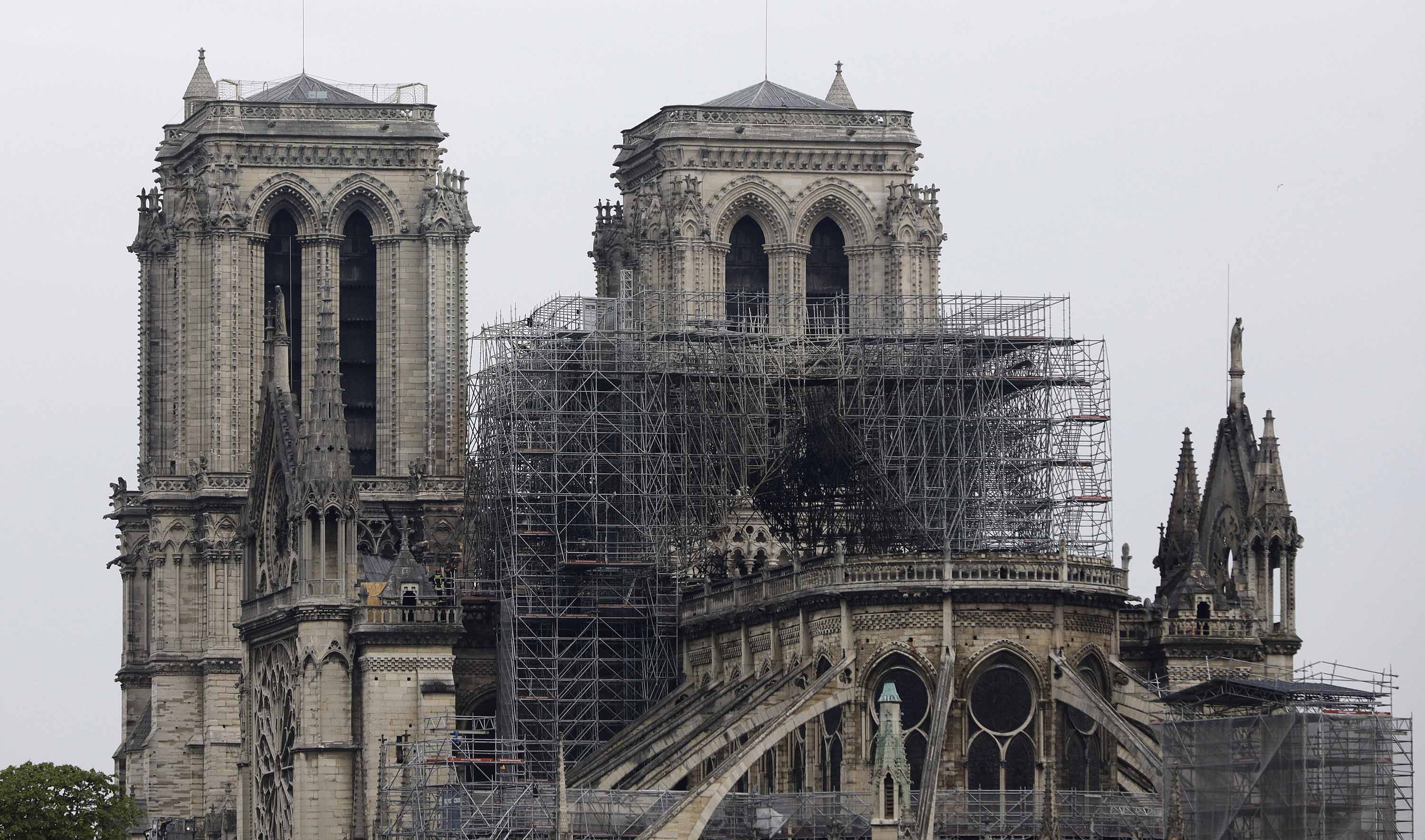 France's Arnault, Pinault pledge 300 million euros as Notre Dame funds pour  in