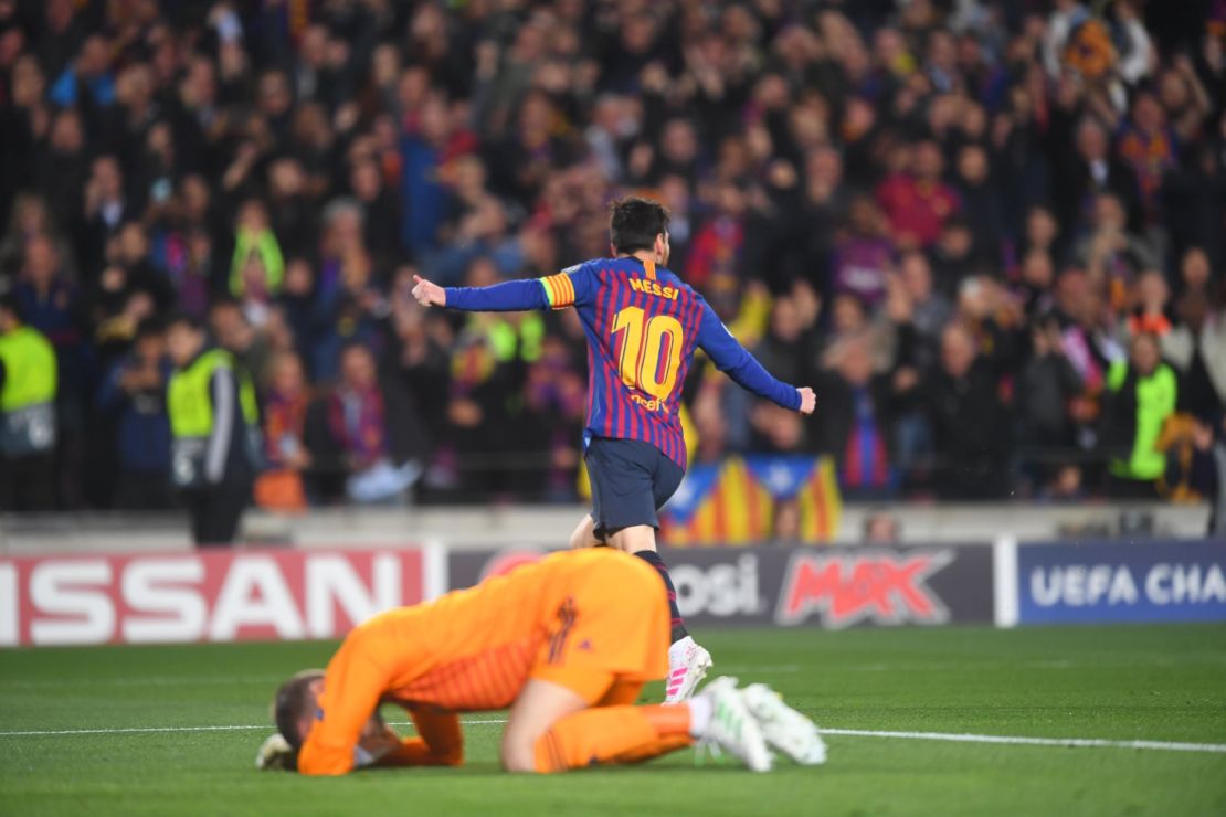 David de Gea's howler gifted Lionel Messi and Barcelona their second.