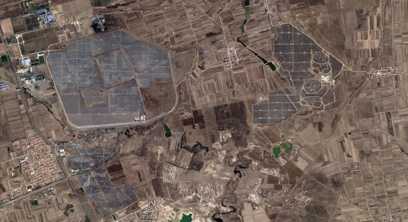 A wider view of the Panda plant with other facilities, southeast of Datong. The Datong Solar Power Top Runner Base has a reported output capacity of <a href="http://ieefa.org/wp-content/uploads/2018/05/IEEFA-Global-Solar-Report-May-2018.pdf" target="_blank" target="_blank">1,070 megawatts</a>.