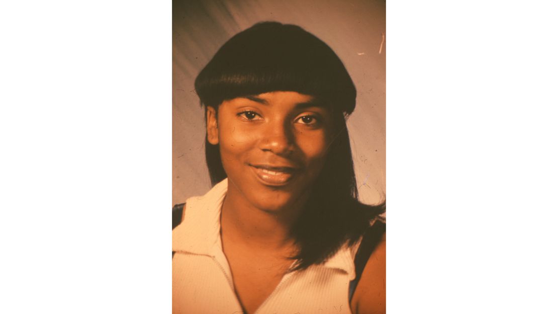 LoEshé Lacy was a beloved member of her community and a conflict resolution mediator at her high school.