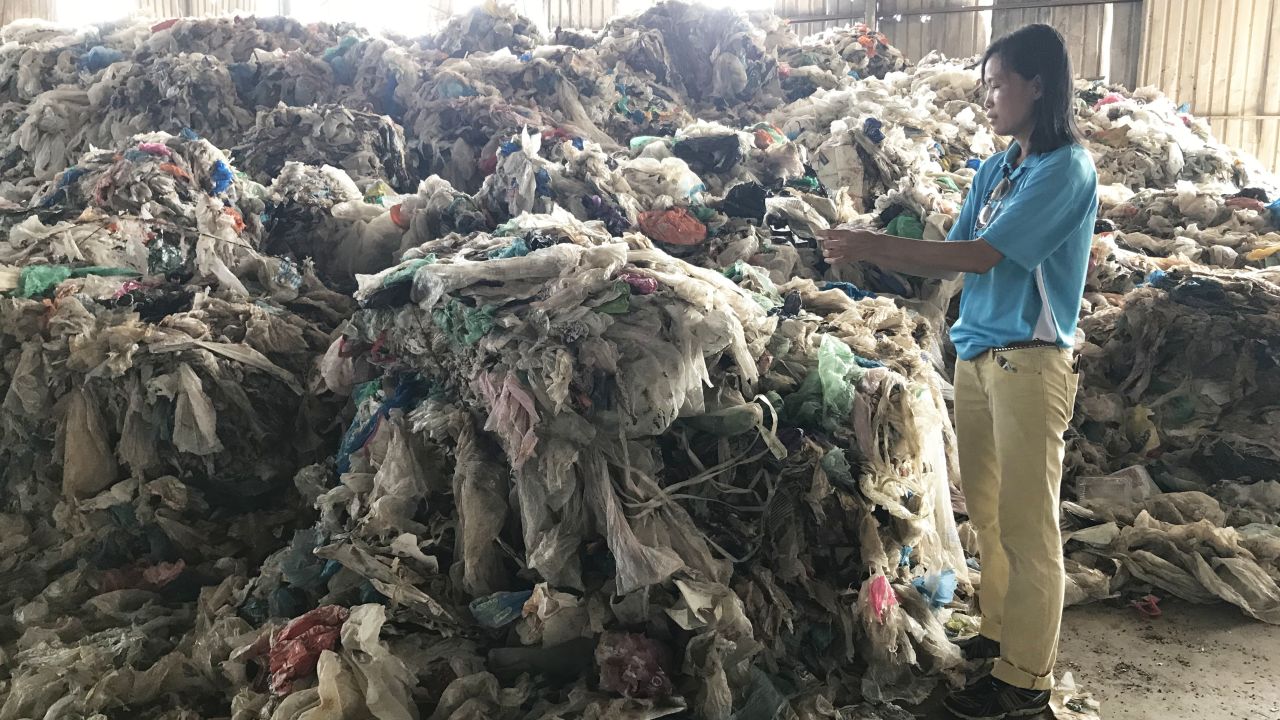 A pile of plastic that cannot be recycled has accumulated in a Malaysian town.