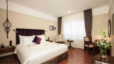 <strong>10. </strong><a href="http://www.anrdoezrs.net/links/8314883/type/dlg/sid/0418besthotels/https://www.tripadvisor.com/Hotel_Review-g293924-d7180030-Reviews-Hanoi_La_Siesta_Hotel_Spa-Hanoi.html" target="_blank" target="_blank"><strong>Hanoi La Siesta Hotel & Spa (Hanoi, Vietnam) </strong></a><br /><em>One </em><a href="http://www.anrdoezrs.net/links/8314883/type/dlg/sid/0418besthotels/https://www.tripadvisor.com/" target="_blank" target="_blank"><em>TripAdvisor </em></a><em>reviewer said: </em>"We were totally impressed with the service, the room and the food. We would give it 10 stars if TripAdvisor had that many."