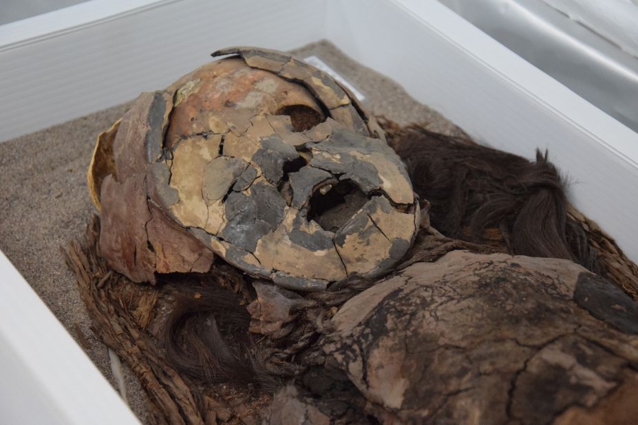 <strong>A ritualistic burial. </strong>Many Chinchorro mummies were laid to rest with clay masks and wigs -- a complex burial act for the hunter-gatherers who created them.