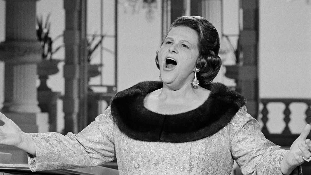 Kate Smith singer FILE RESTRICTED