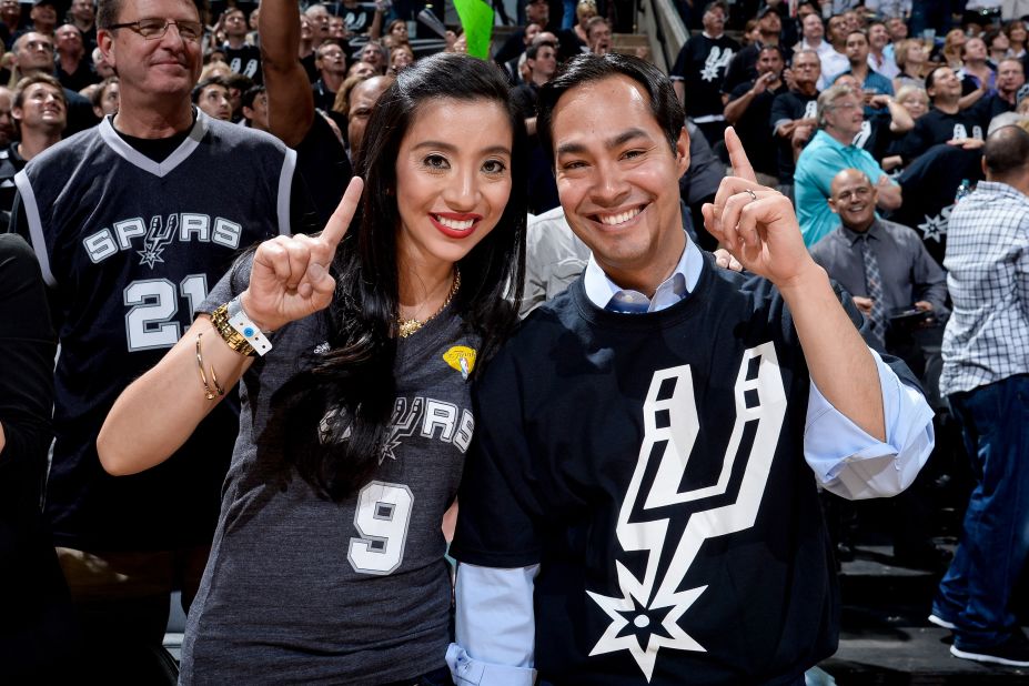 Erica and Julian Castro watch the San Antonio Spurs play in the NBA Finals in 2013.