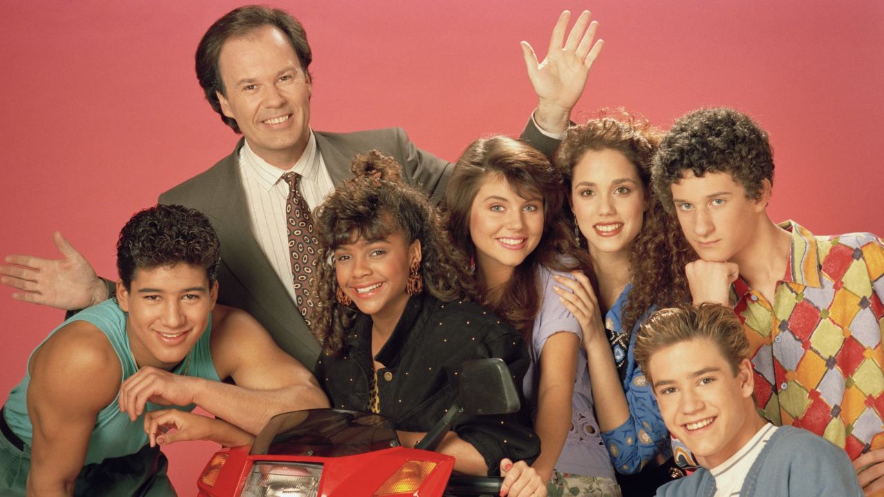 The cast of 'Saved By the Bell' pose for a photo promoting the second season of their show.