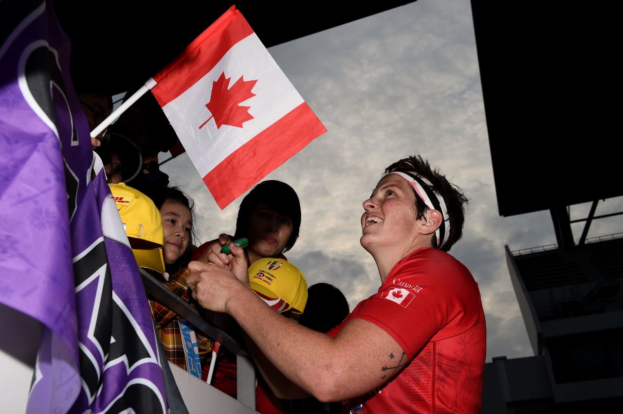 A last-gasp try saw Canada defeat England 7-5 to win its first title of the season in Japan. It was also the first time ever that neither Australia and New Zealand featured in the final four of a World Rugby Sevens Series tournament. The Black Ferns fell to the USA, while Australia was beaten by England.  
